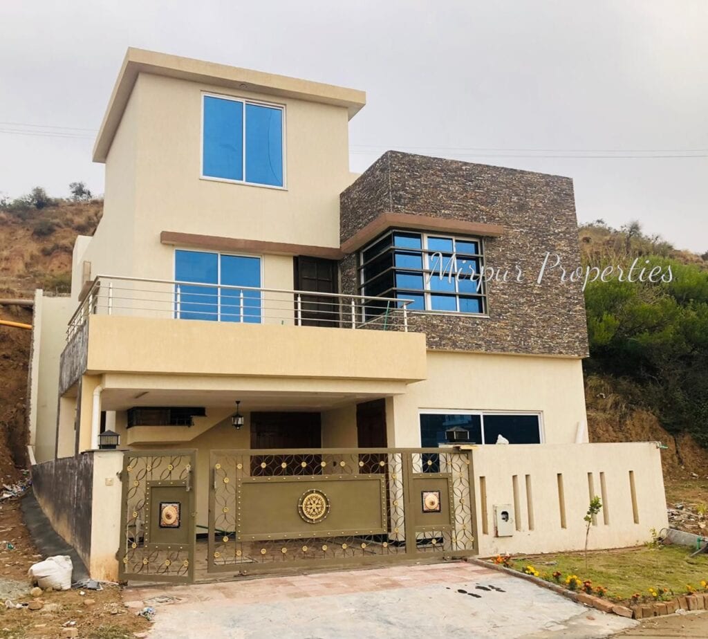 A house for sale in Khalid Block, Bahria Town Phase 8.