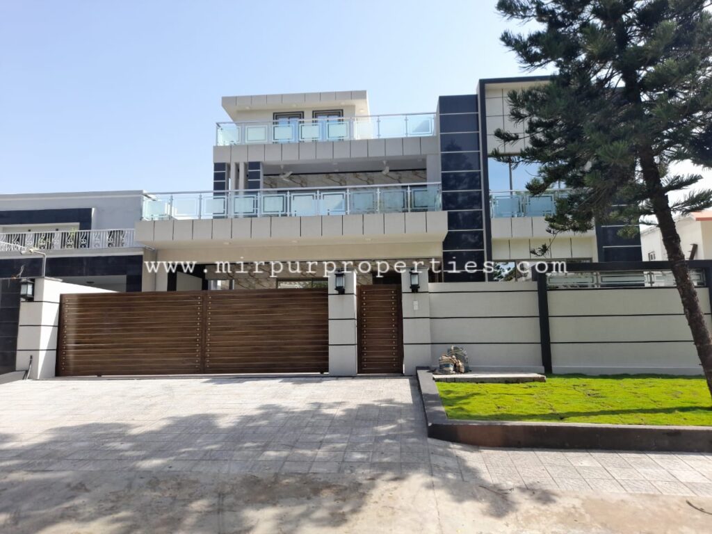 A modern house for sale in Lahore, Pakistan, located in Sector F-8 Islamabad.