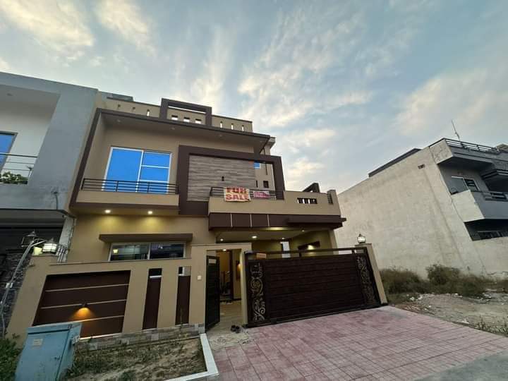 MP0567 - 5 Bed House For Sale In Islamabad