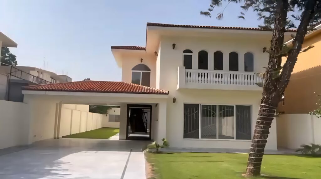 MP0794 - 6 Bed House For Sale In Islamabad | Sector F8