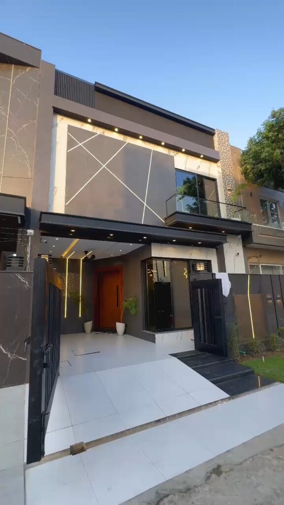 MP0838 - 3 Bedroom House For Sale In Lahore | DHA 9