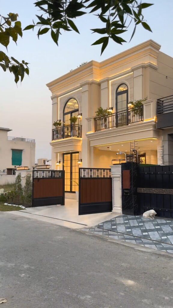 4 Bedroom House For Sale In Lahore | DHA 9