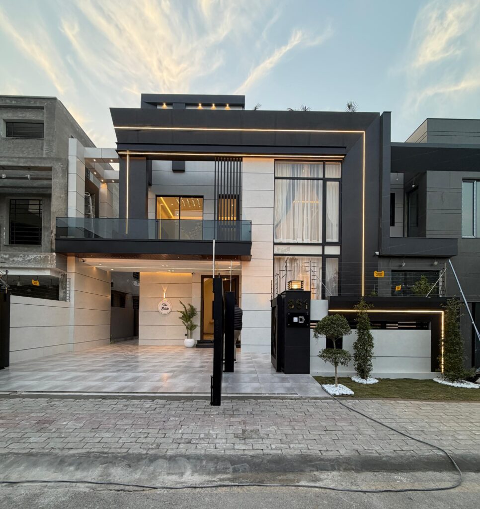 5 Bedroom House In For Sale In Lahore | Bahria Town