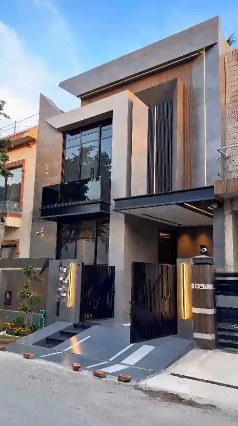 3 Bedroom House For Sale In Lahore | DHA 9