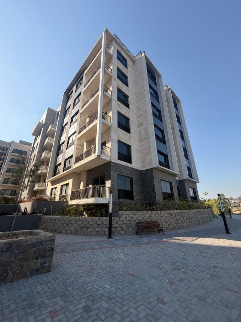 Ref No: MP0980 Furnished 1 Bed Flat For Sale in Islamabad | Eighteen Building P7