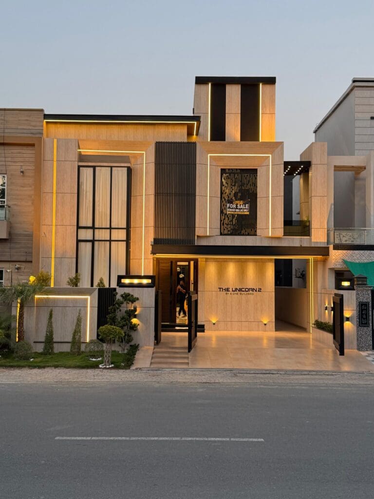 Ref No: MP1006 Semi Furnished 5 Bed House In Lahore | Bahria Town