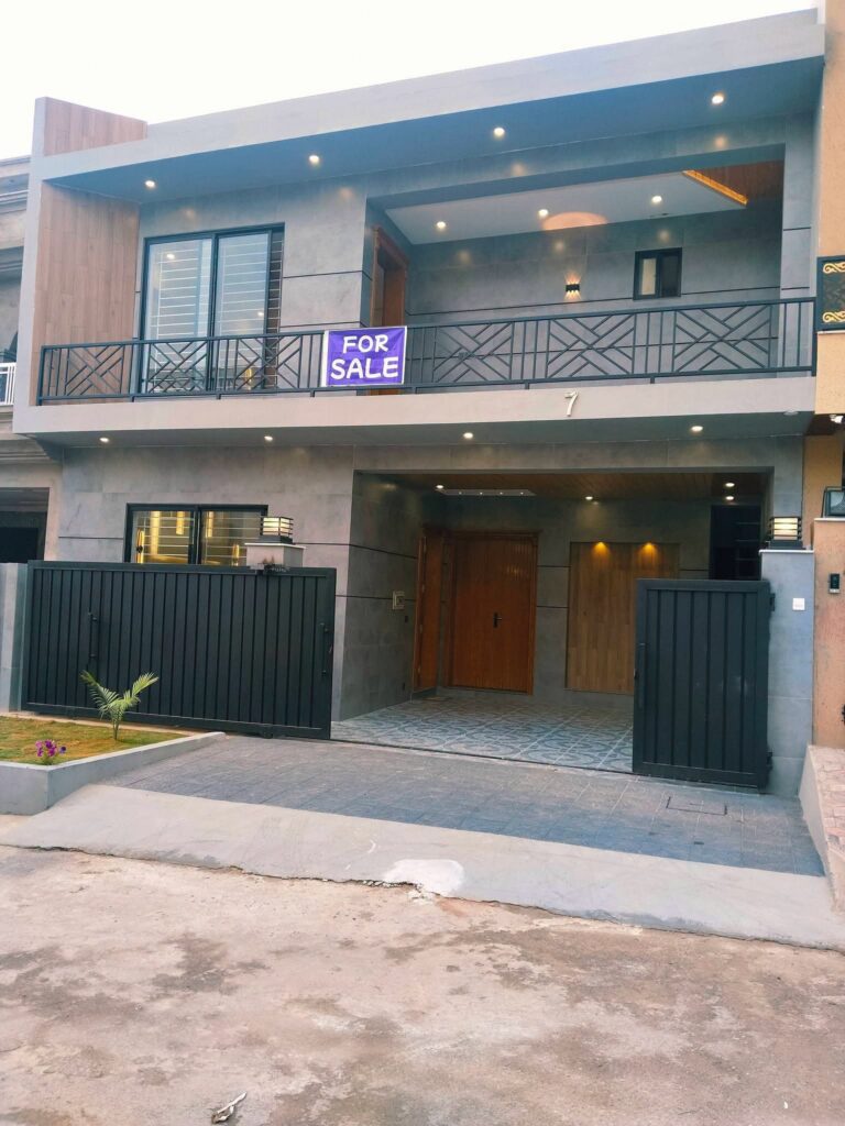 5 Bedroom House For Sale Jinnah Gardens Islamabad. MP1019