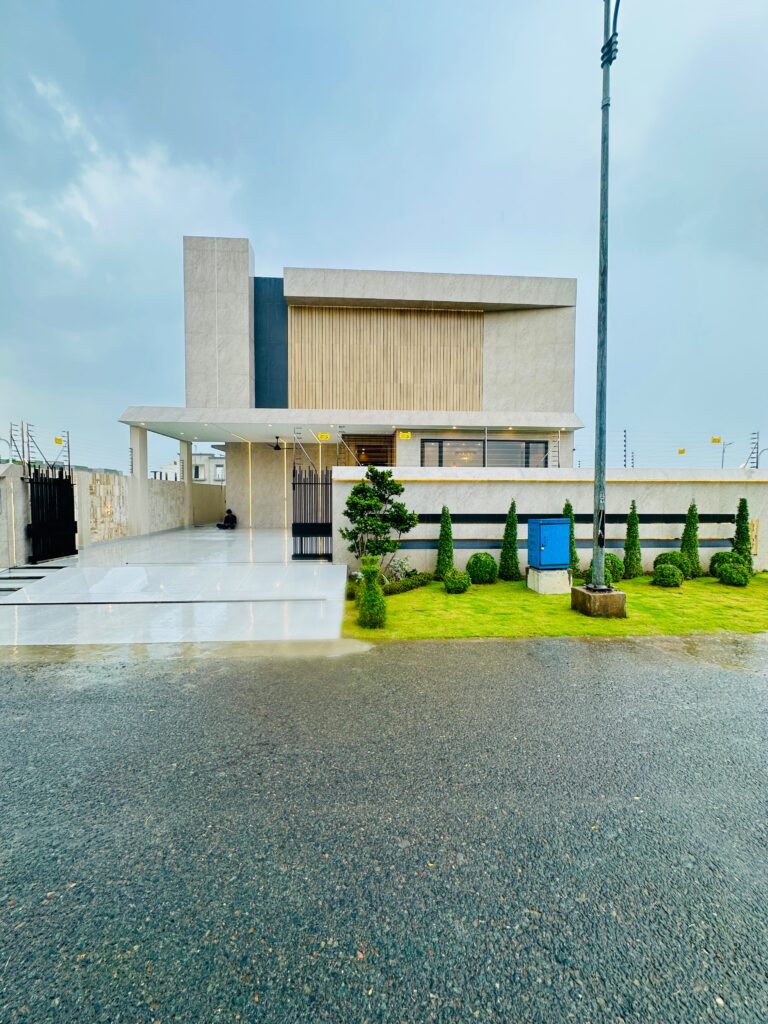 5 Bed House for Sale in DHA, Lahore