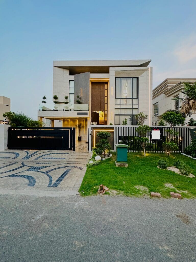 5 Bed House for Sale in DHA 6, Lahore