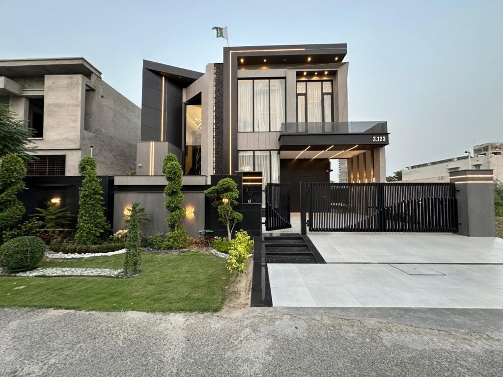 Elegant home featuring lush greenery