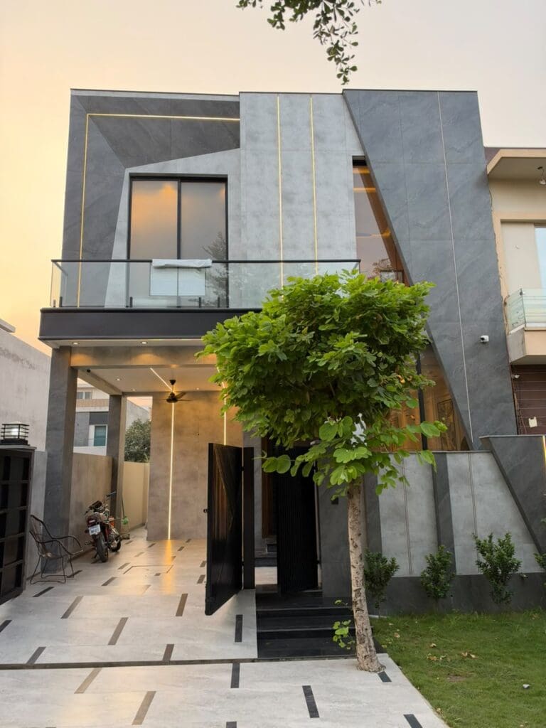 3 Bed House for Sale in DHA 9, Lahore